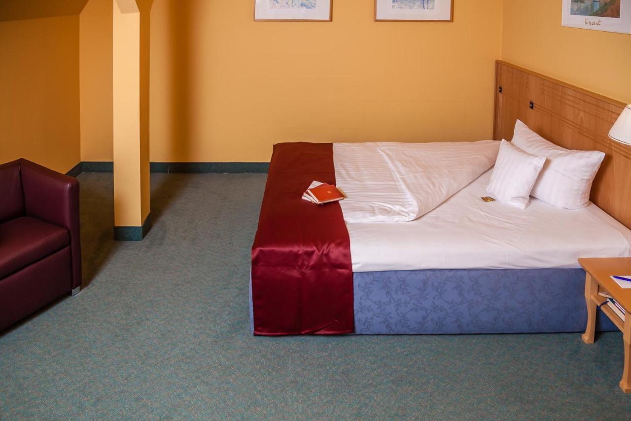 Spa Hotel Amsee Waren  Room photo